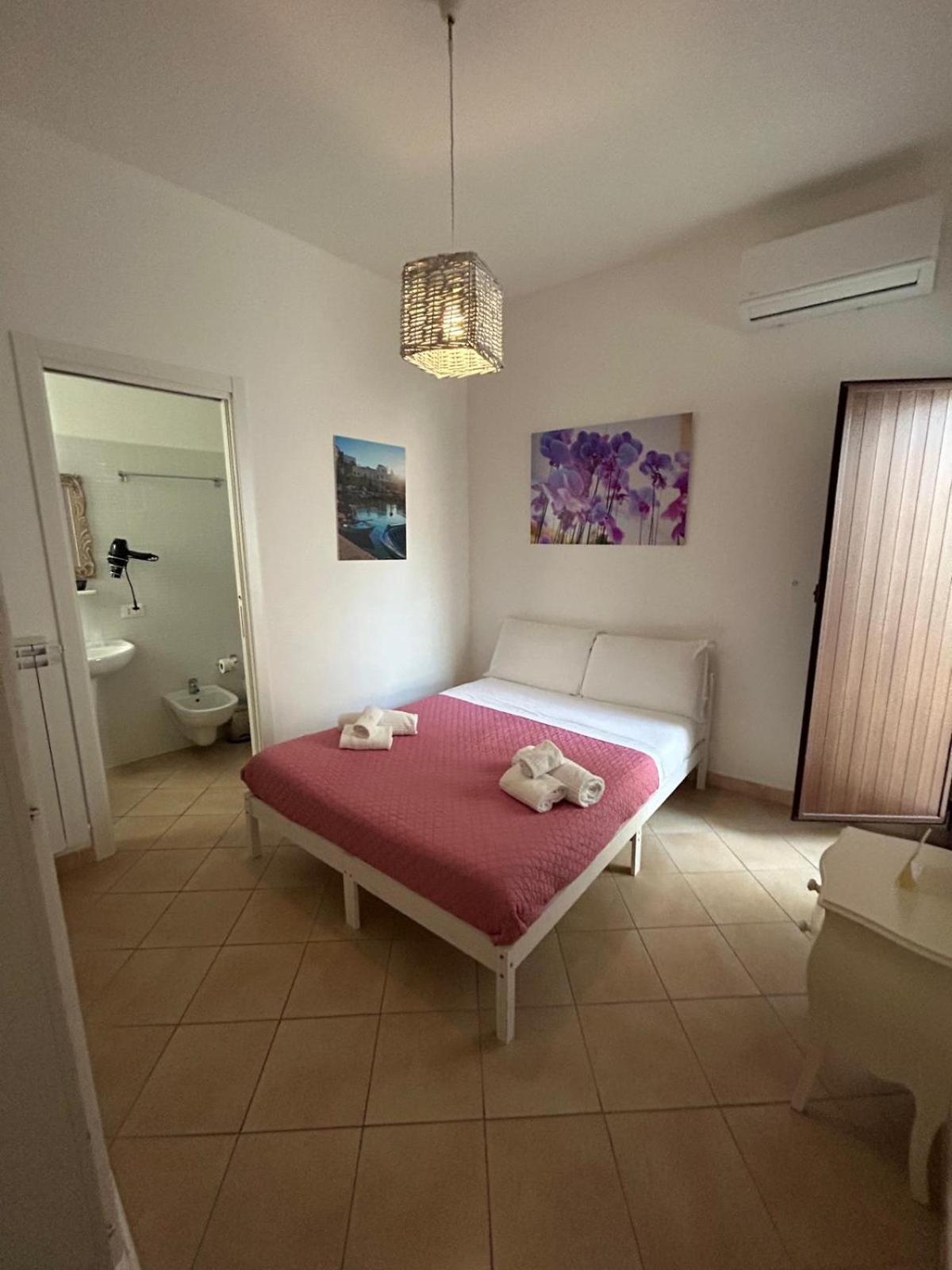 My Monopoli- Casa Dei Fiori "Orchidea" Centro Storico Hotel ภายนอก รูปภาพ